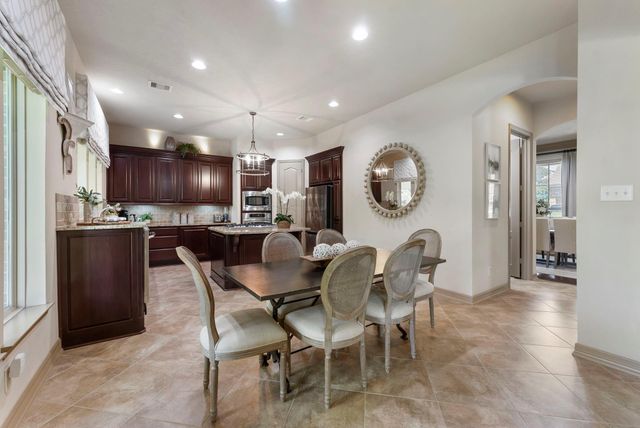 14 Dewlight Place, The Woodlands, TX 77354