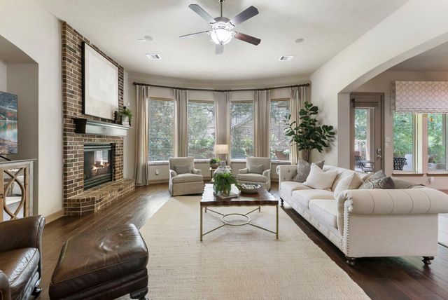 14 Dewlight Place, The Woodlands, TX 77354