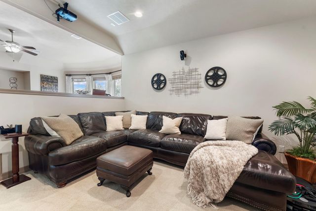 14 Dewlight Place, The Woodlands, TX 77354