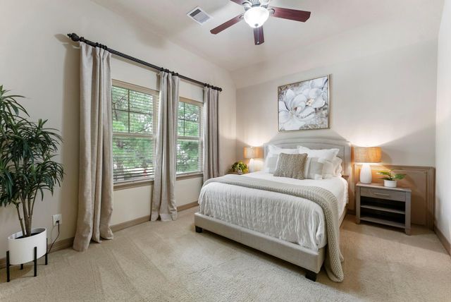 14 Dewlight Place, The Woodlands, TX 77354