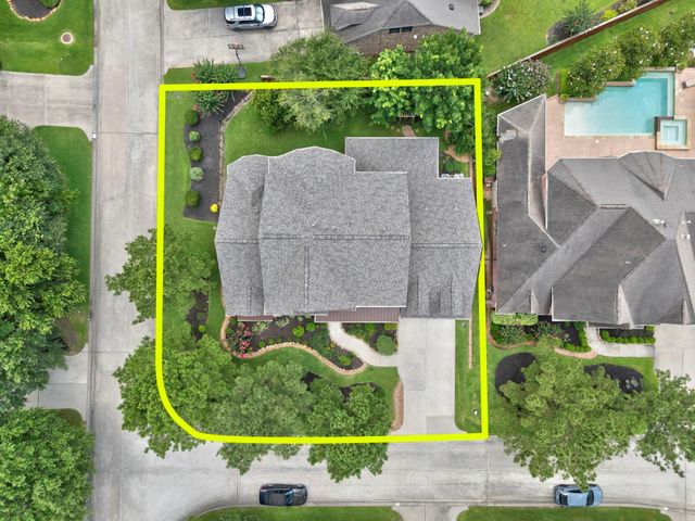 14 Dewlight Place, The Woodlands, TX 77354