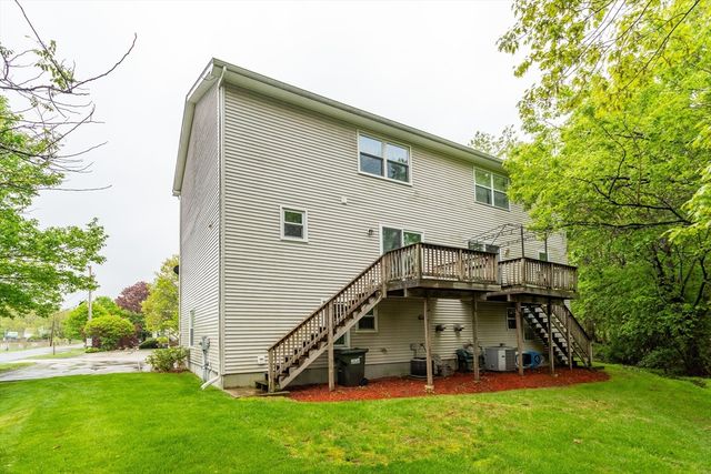 10 West Ave D, Webster, MA 01570