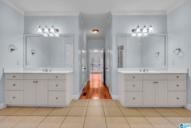 394 GREYSTONE GLEN CIRCLE, Hoover, AL 35242