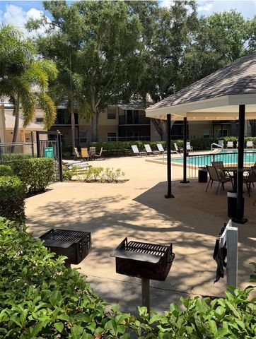 3815 N OAK DRIVE G71, Tampa, FL 33611