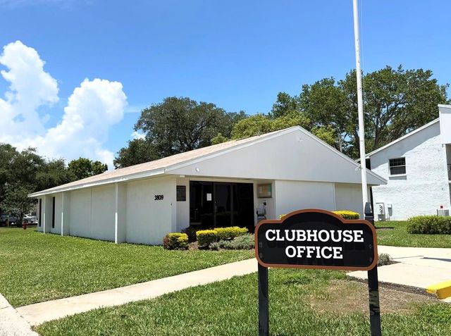 3815 N OAK DRIVE G71, Tampa, FL 33611