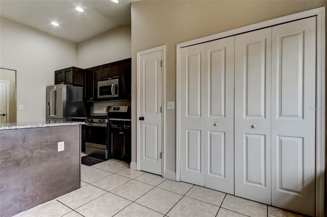 24318 ROLLING VIEW COURT, Lutz, FL 33559