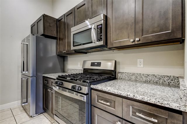 24318 ROLLING VIEW COURT, Lutz, FL 33559