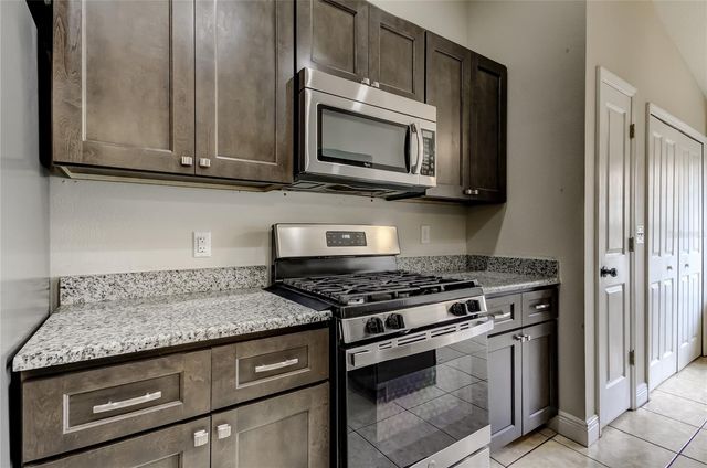 24318 ROLLING VIEW COURT, Lutz, FL 33559