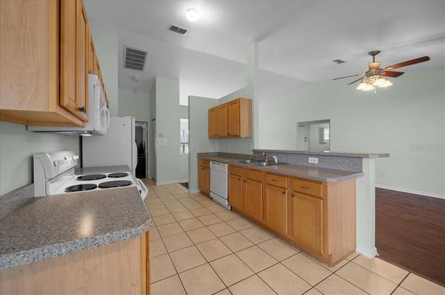 9425 SE HIGHWAY 42, Summerfield, FL 34491