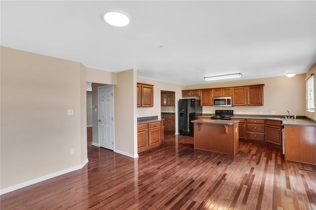 505 Fairgate Dr, Pine Twp, PA 15090