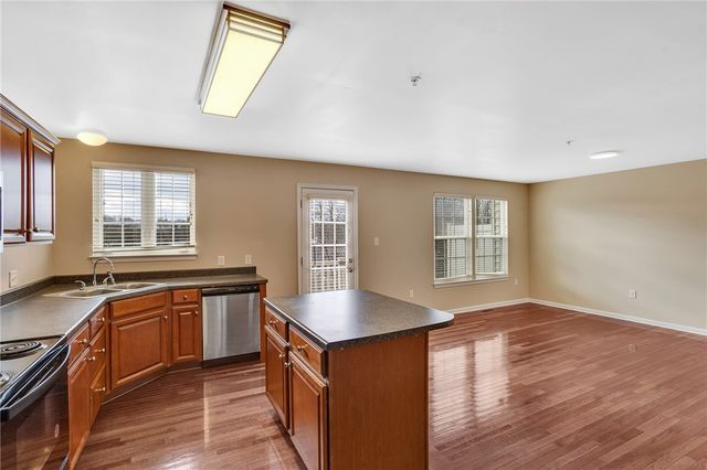 505 Fairgate Dr, Pine Twp, PA 15090