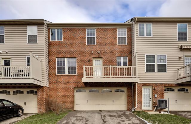 505 Fairgate Dr, Pine Twp, PA 15090