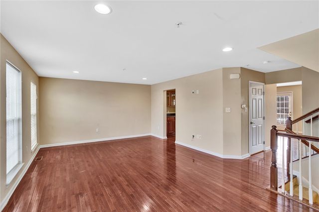 505 Fairgate Dr, Pine Twp, PA 15090