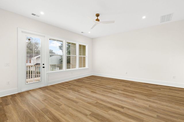 1608 Lauda Drive, Mount Pleasant, SC 29464