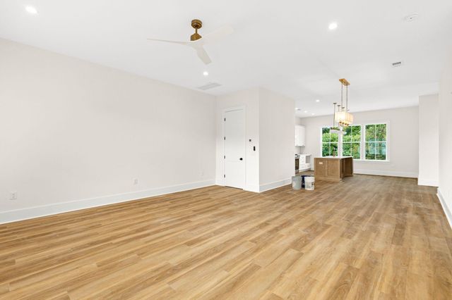 1608 Lauda Drive, Mount Pleasant, SC 29464