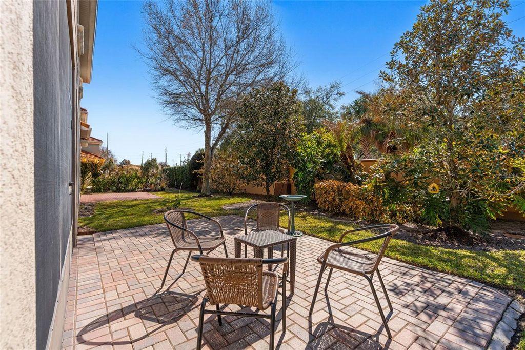 Image 44 of property listing at 8864 DELLA SCALA CIRCLE, Orlando, FL 32836