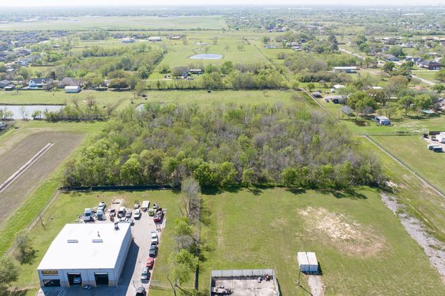 0 E H Street, La Porte, TX 77571