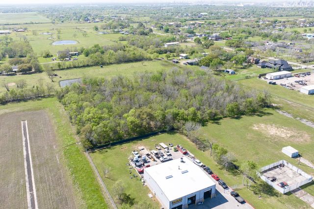0 E H Street, La Porte, TX 77571