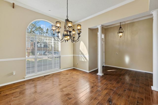 1215 River Oaks Drive, Benton, AR 72019