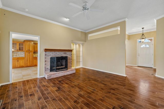 1215 River Oaks Drive, Benton, AR 72019