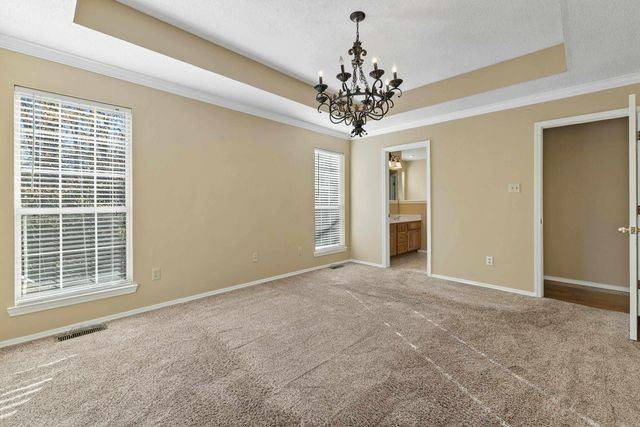 1215 River Oaks Drive, Benton, AR 72019