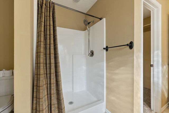 1215 River Oaks Drive, Benton, AR 72019