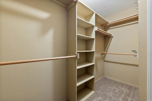 1215 River Oaks Drive, Benton, AR 72019