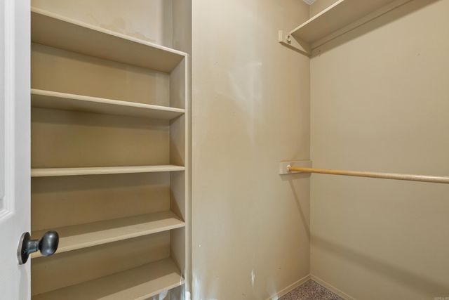 1215 River Oaks Drive, Benton, AR 72019