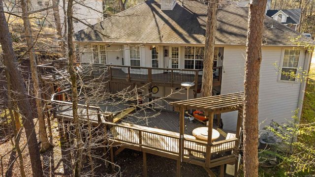 1215 River Oaks Drive, Benton, AR 72019