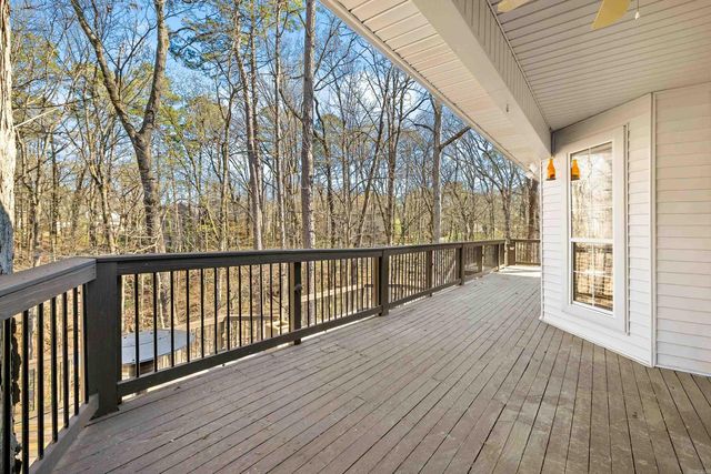 1215 River Oaks Drive, Benton, AR 72019