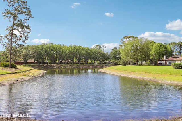 8869 COUNTRY BEND Circle, Jacksonville, FL 32244