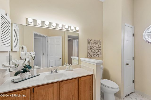 8869 COUNTRY BEND Circle, Jacksonville, FL 32244