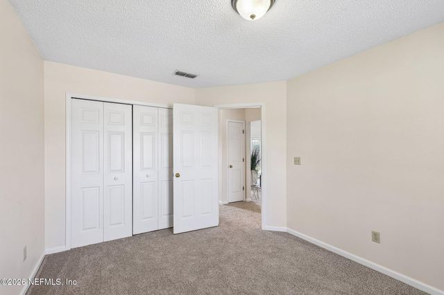 8869 COUNTRY BEND Circle, Jacksonville, FL 32244