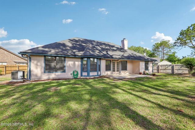 8869 COUNTRY BEND Circle, Jacksonville, FL 32244