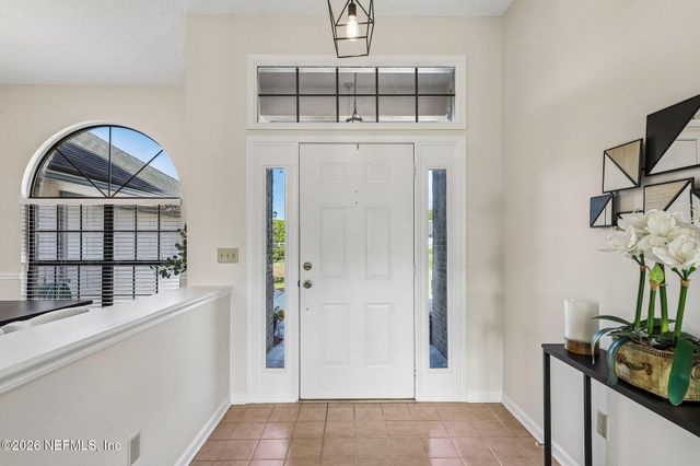 8869 COUNTRY BEND Circle, Jacksonville, FL 32244