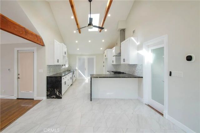 7447 Enfield, Reseda, CA 91335