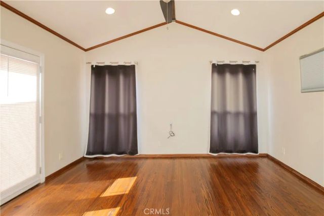 7447 Enfield, Reseda, CA 91335