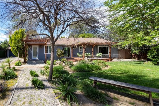 7447 Enfield, Reseda, CA 91335