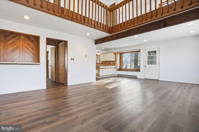 194 STAFFORD, Bushkill, PA 18324