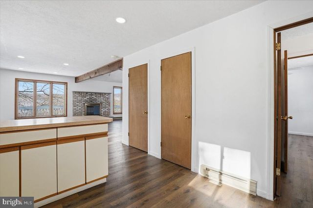 194 STAFFORD, Bushkill, PA 18324