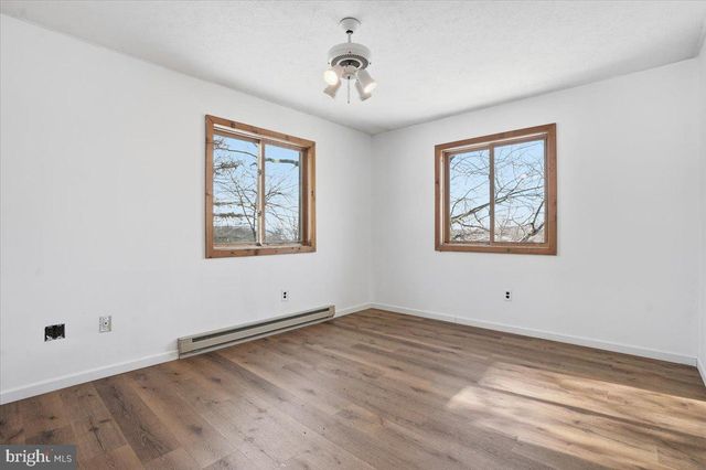 194 STAFFORD, Bushkill, PA 18324