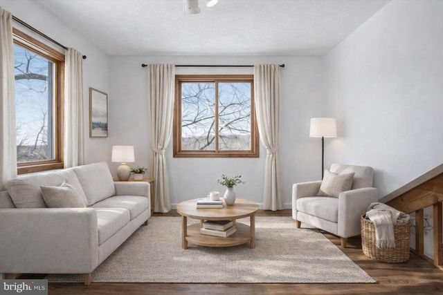 194 STAFFORD, Bushkill, PA 18324