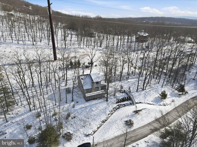 194 STAFFORD, Bushkill, PA 18324