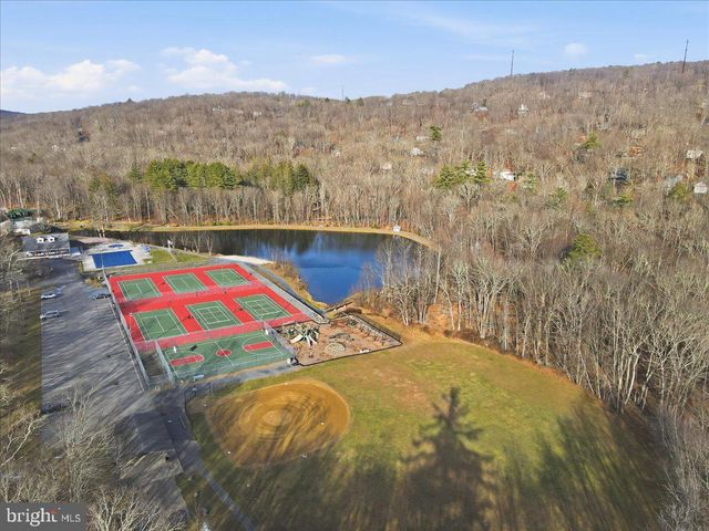 194 STAFFORD, Bushkill, PA 18324