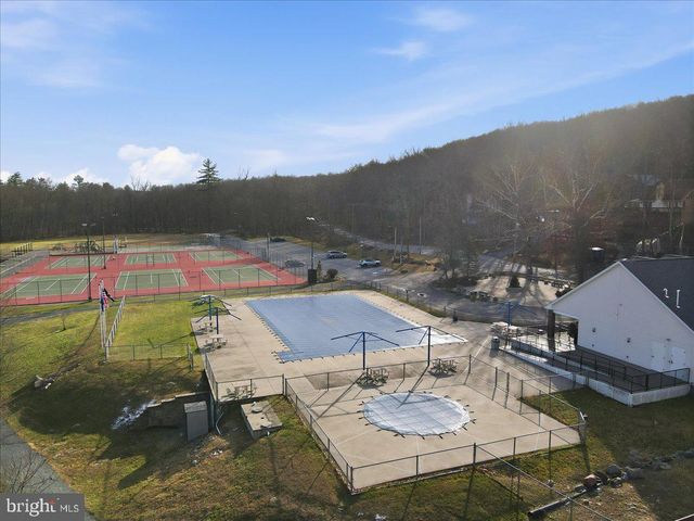 194 STAFFORD, Bushkill, PA 18324