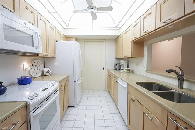 765 Willowbrook DR 1503, Naples, FL 34108