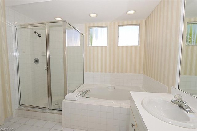 765 Willowbrook DR 1503, Naples, FL 34108