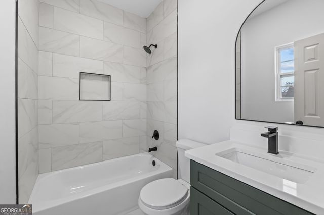 1604 Broad Street NE, Conyers, GA 30012