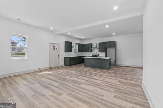 1604 Broad Street NE, Conyers, GA 30012