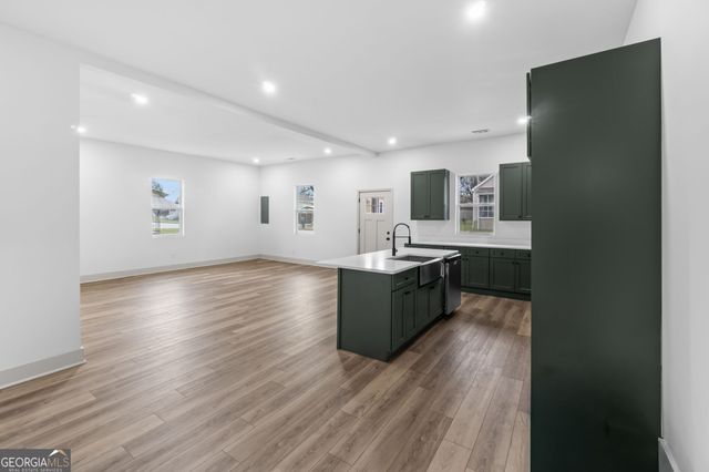 1604 Broad Street NE, Conyers, GA 30012